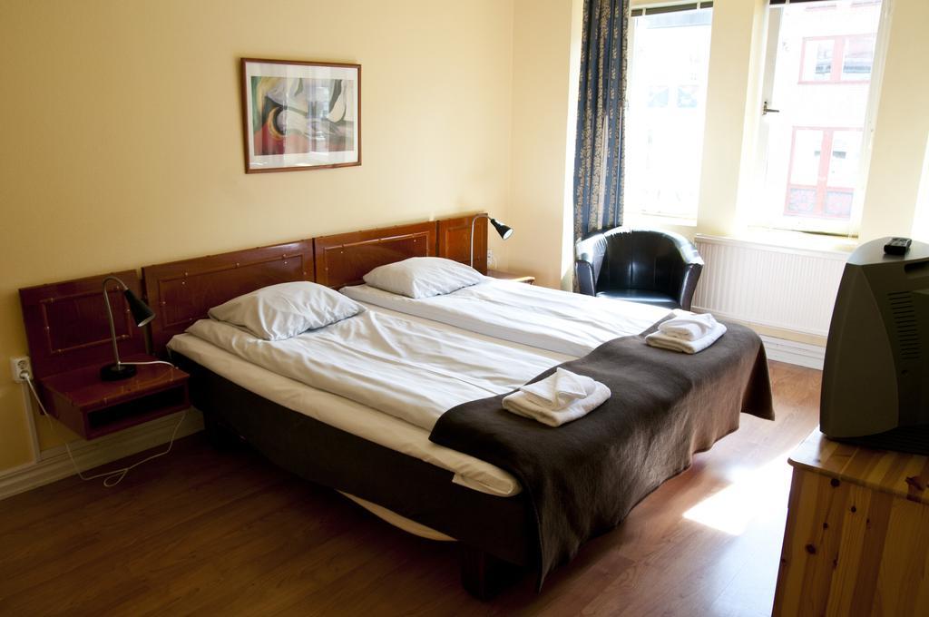 Hotel Pigalle Göteborg Pokoj fotografie A room at the hotel