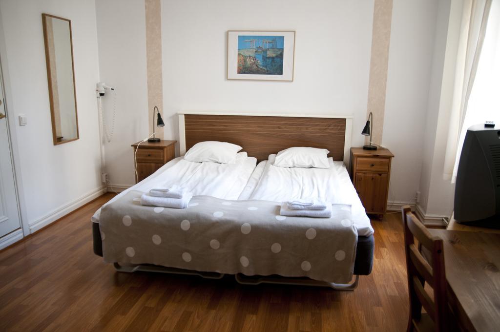 Hotel Pigalle Göteborg Pokoj fotografie A bedroom at the hotel